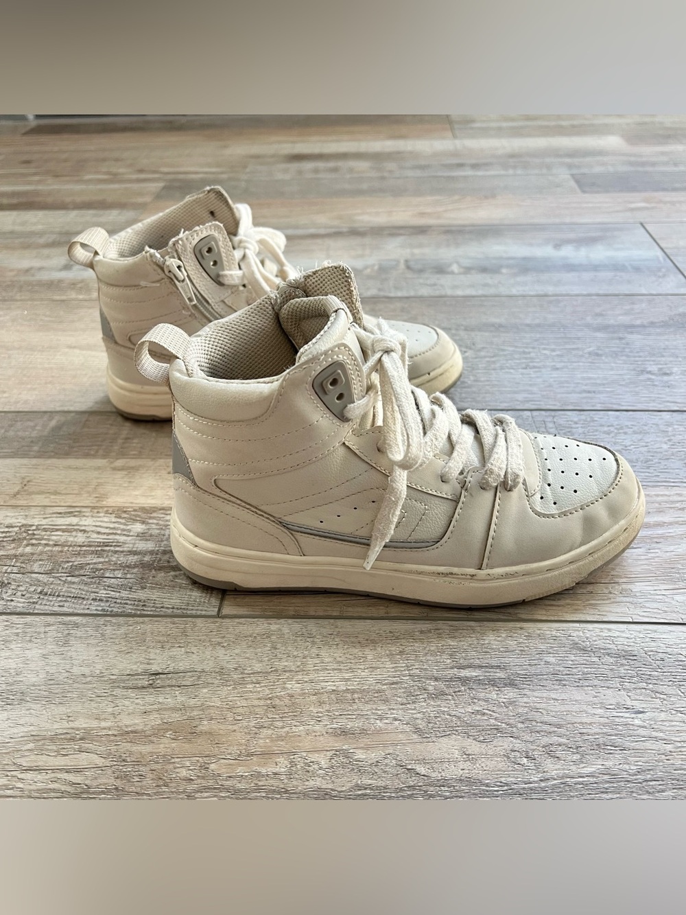 Zara Boys High Top Shoes Size 35